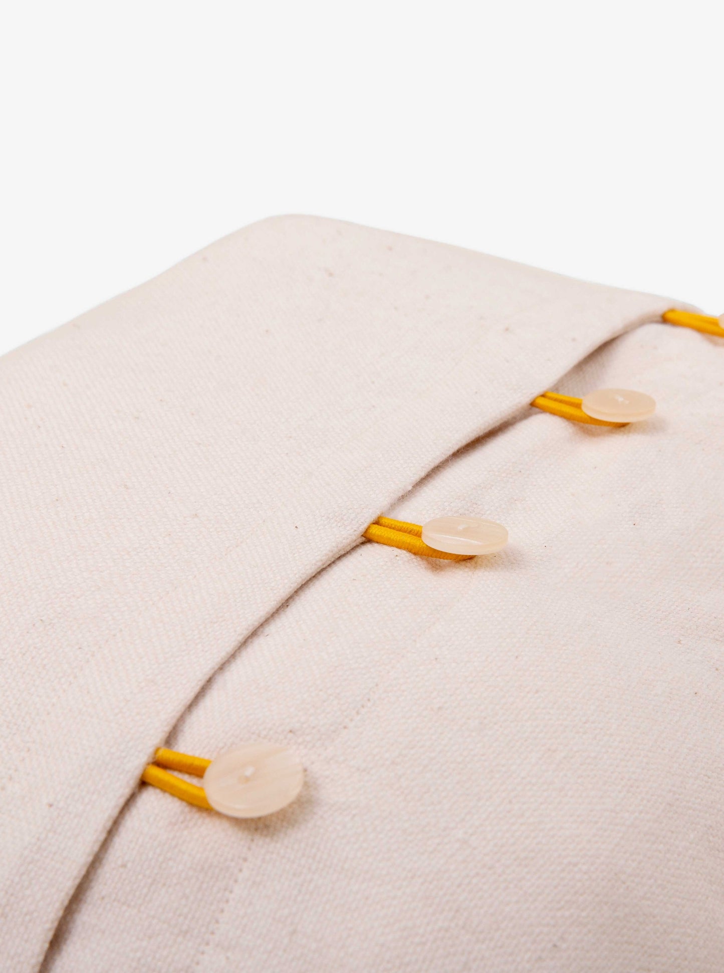 laneh-bandook-pillow-paprika-back